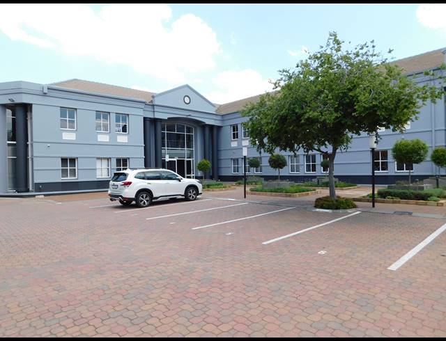 291M² OFFICE TO LET IN ILLOVO